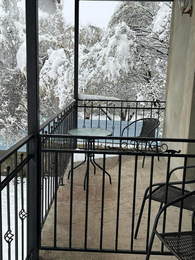 Hotel Crystal Kazbegi Esterno foto