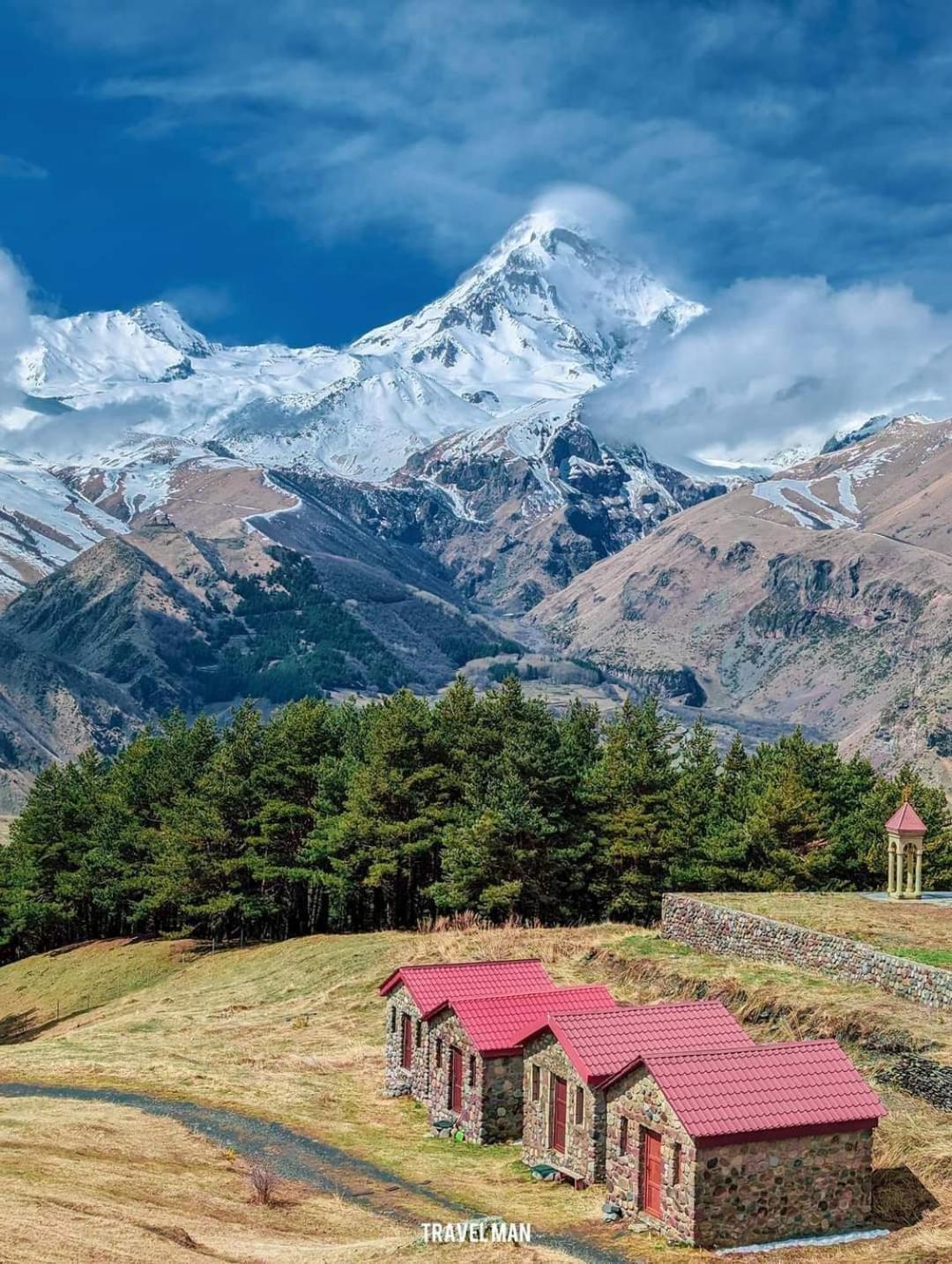 Hotel Crystal Kazbegi Esterno foto